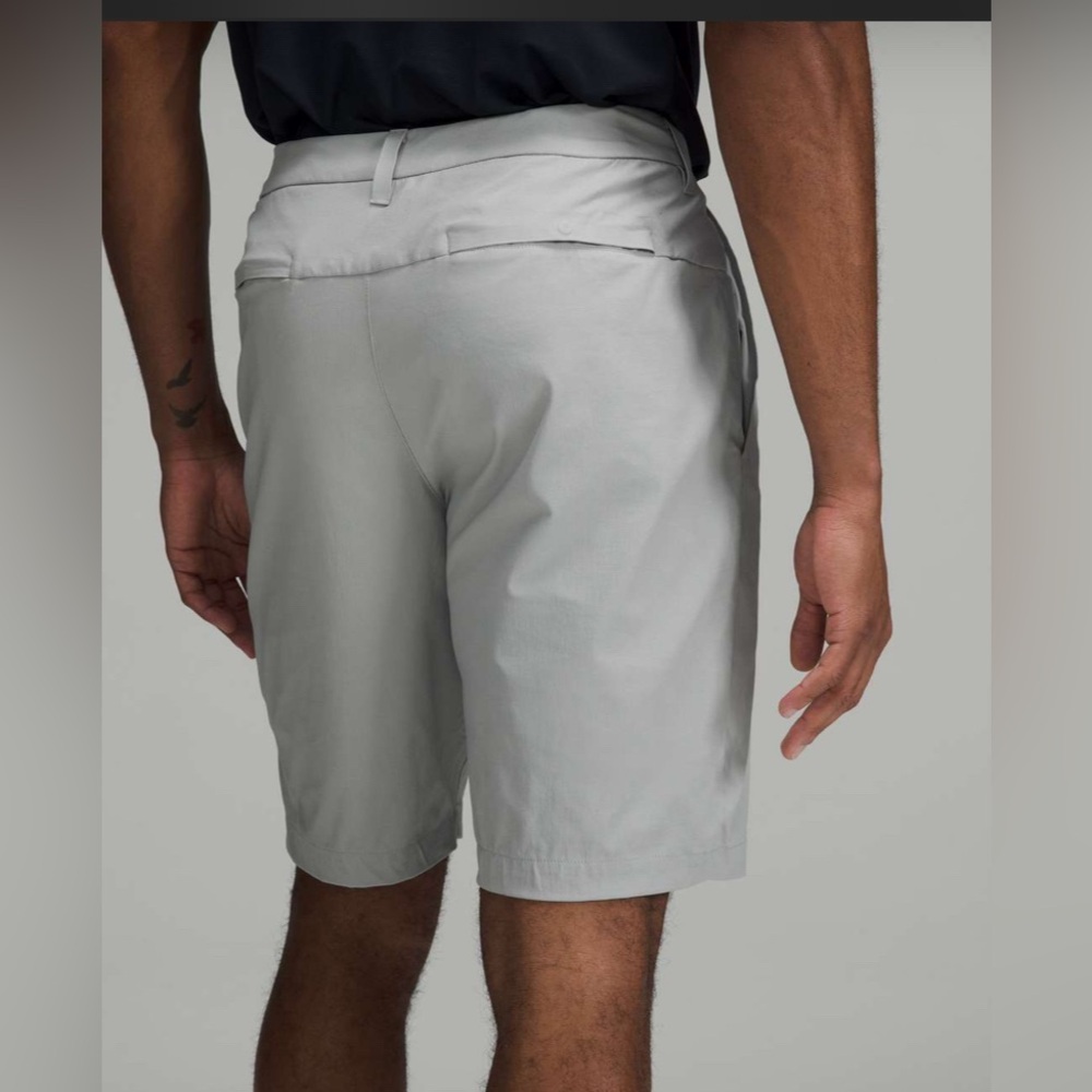lululemon Men's Commission Golf Shorts Silver Drop Gray M7AW2S